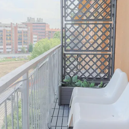 Konukevi Holabologna Luxury And Flats 3*